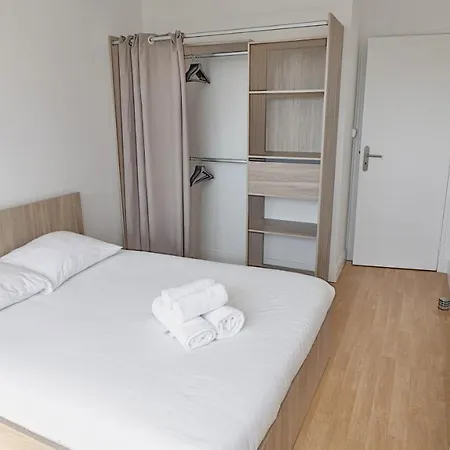 Spacieux Avec Balcons, 4 Chambres, Espace & Confort, Centre Gare *
